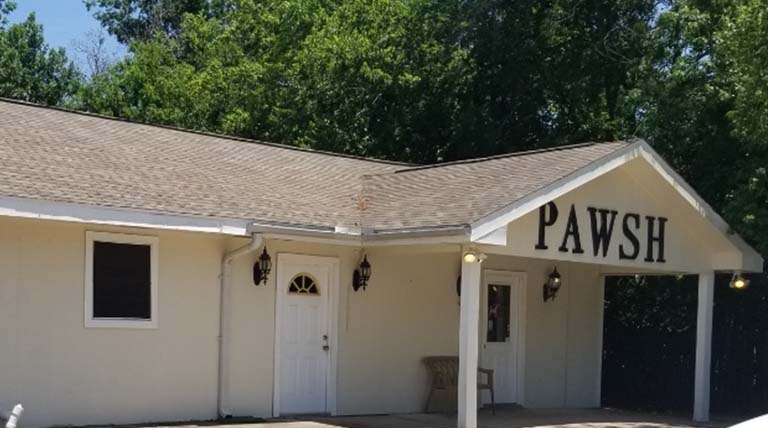 Pawsh Doghouse League City, TX - South Shore